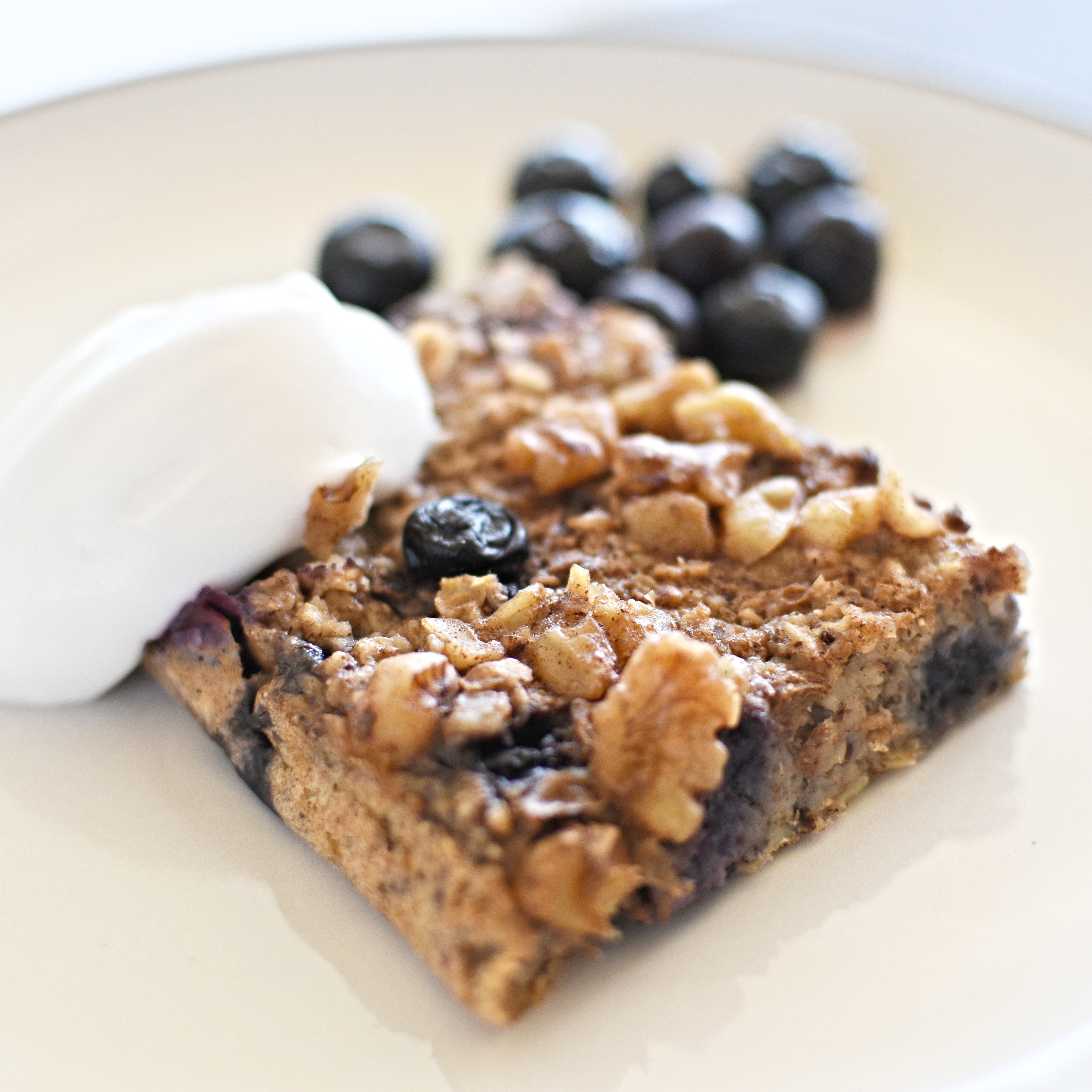 Baked blueberry oats